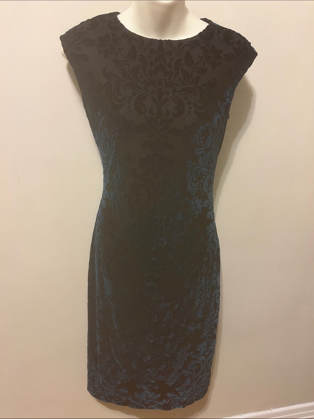 Vince Camuto Shimmering Black and Teal Floral Velvet Sheath Dress
